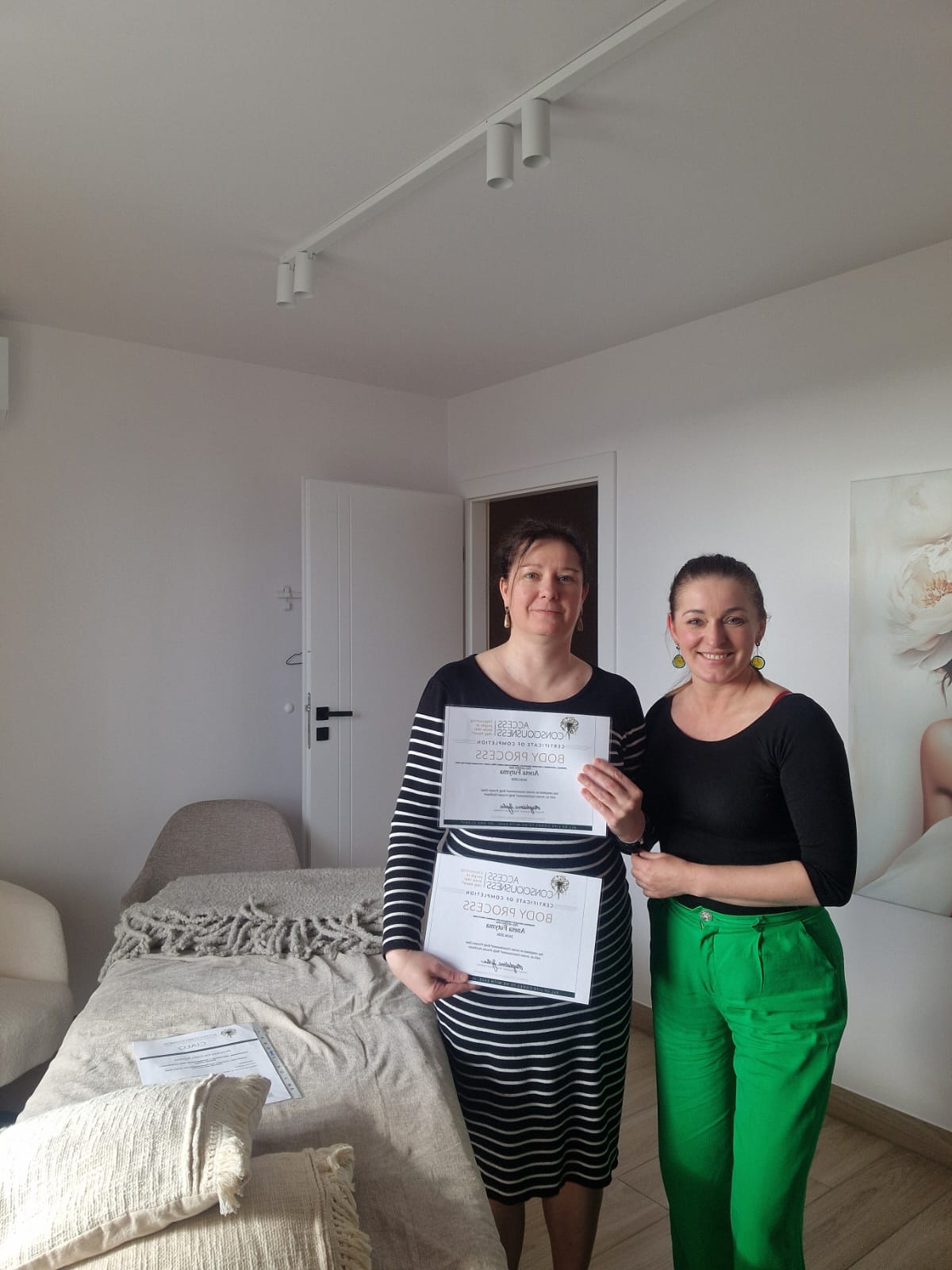 Magdalena Życka z absolwentką szkolenia Access Body Process
