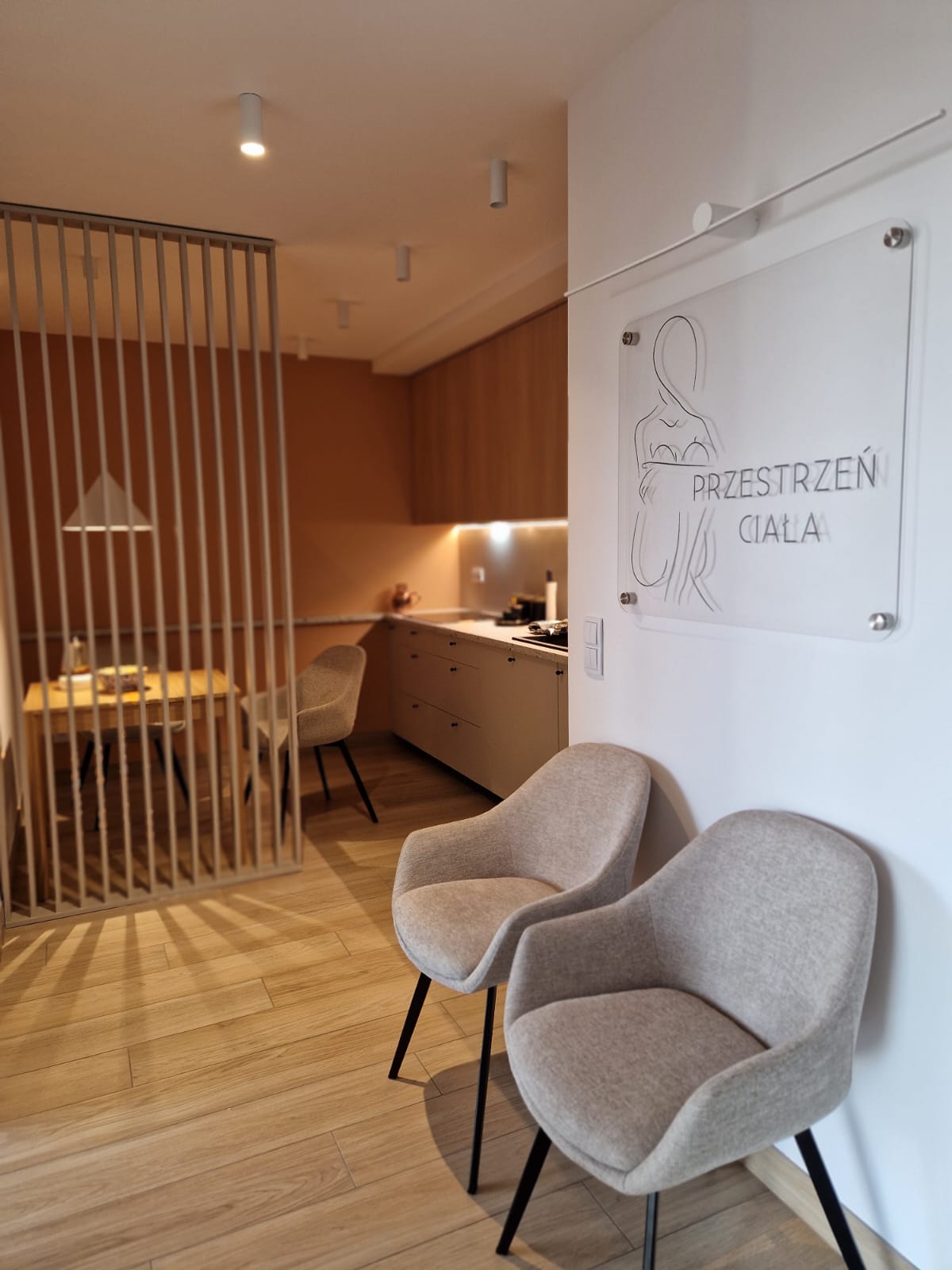 Recepcja studia Przestrzeń Ciała – Moc Dotyku w Krzeszowicach